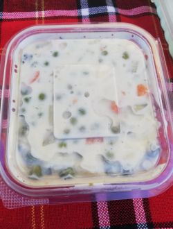 Веган руска салата